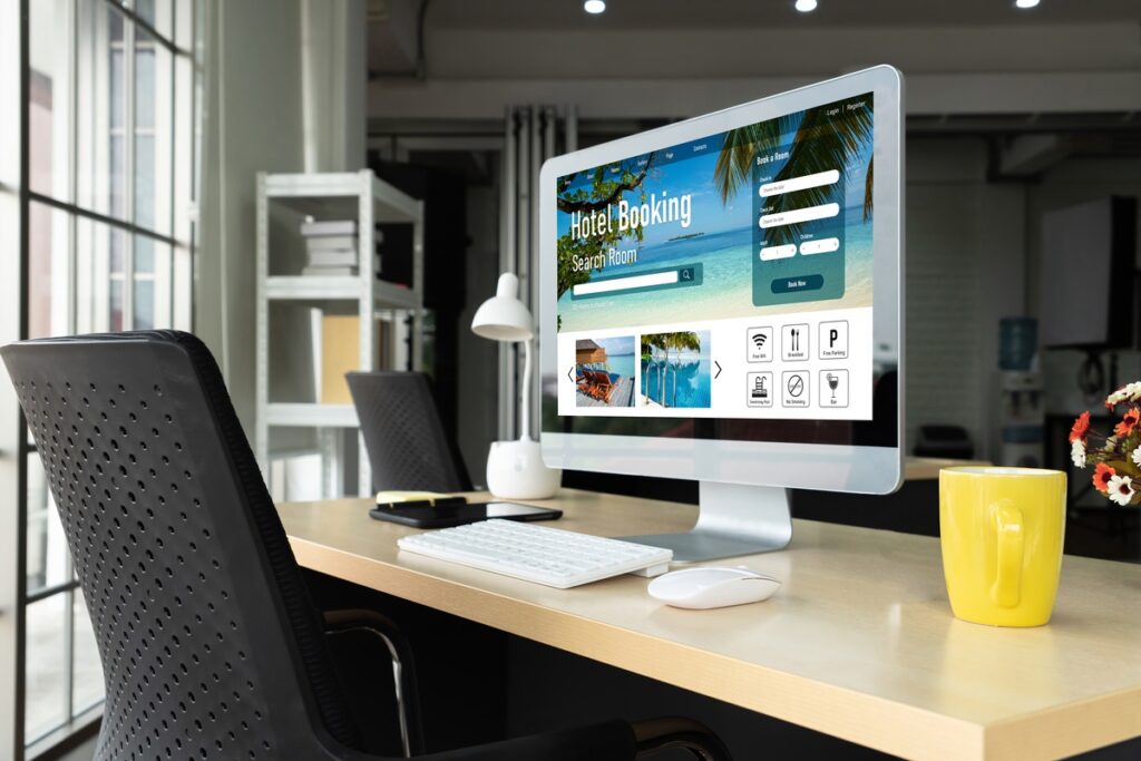 「ホテル 人材不足」を解決！ DX活用と業務委託で人材不足を克服する方法